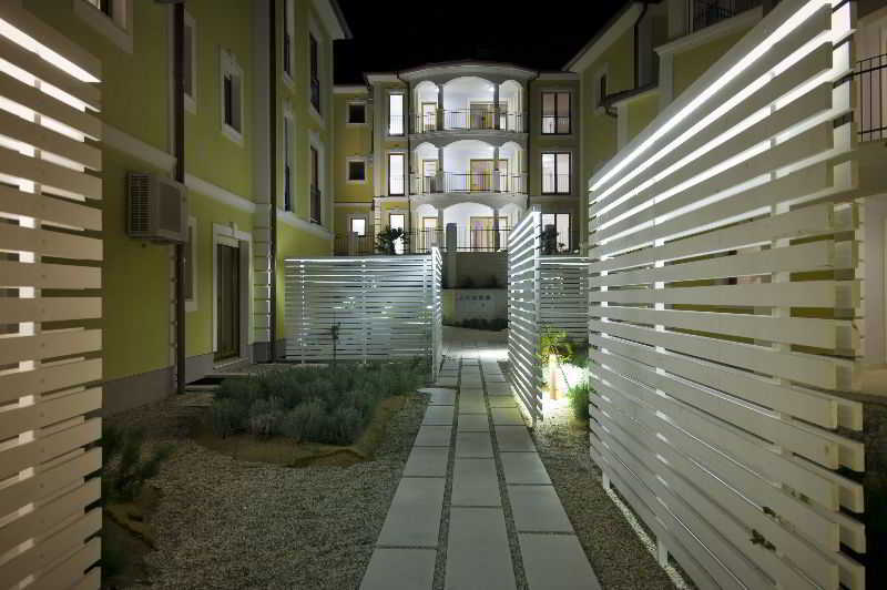 Apartments Poville Residence Povile Ngoại thất bức ảnh