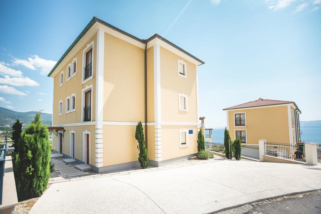 Apartments Poville Residence Povile Ngoại thất bức ảnh