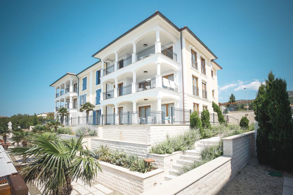 Apartments Poville Residence Povile Ngoại thất bức ảnh
