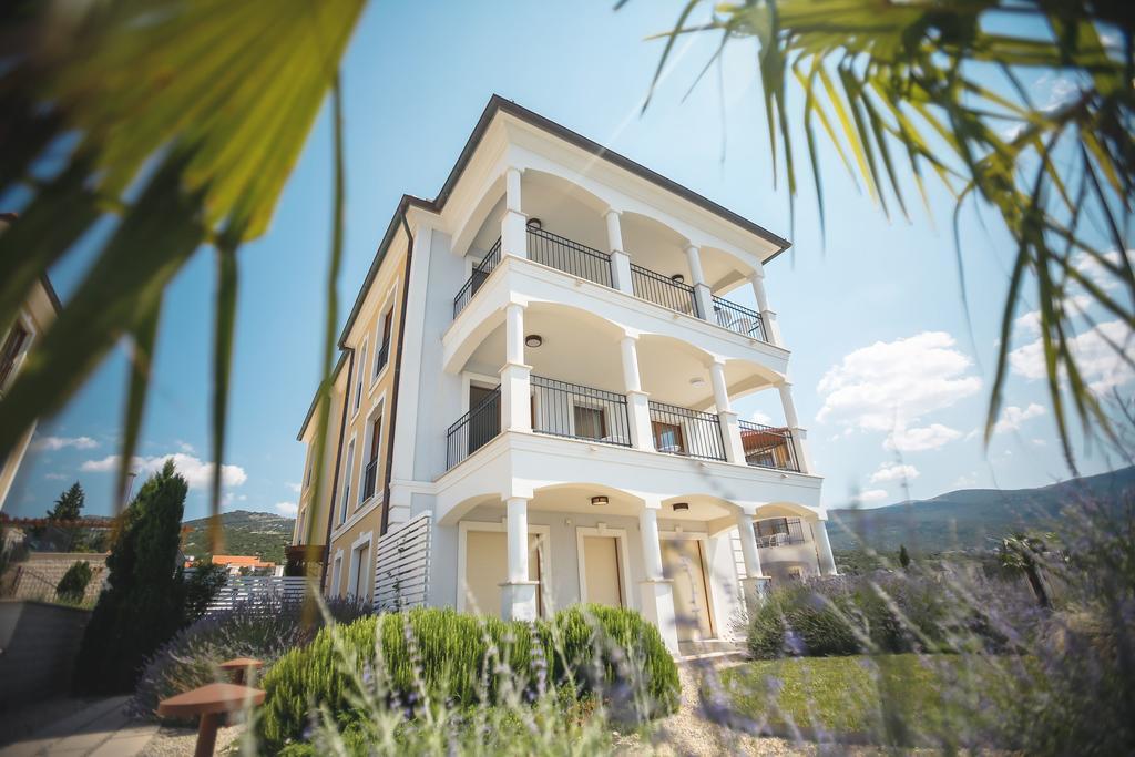 Apartments Poville Residence Povile Ngoại thất bức ảnh